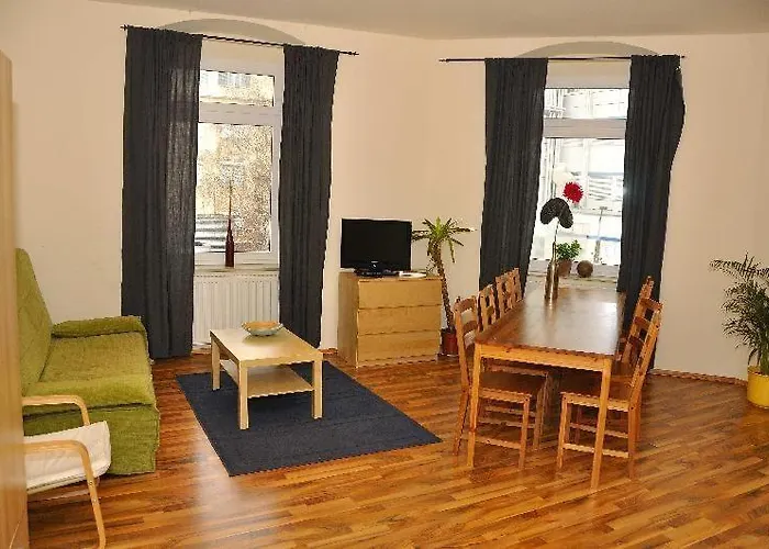 Grosse-fewo-dresden-neustadt-zentrum-l9