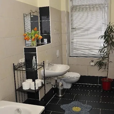 Appartement Grosse-fewo-dresden-neustadt-zentrum-l9